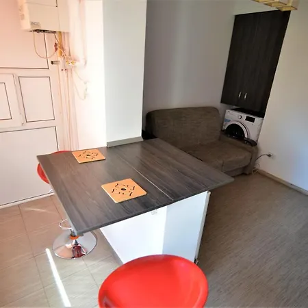 Mary's In City Center Apartmán